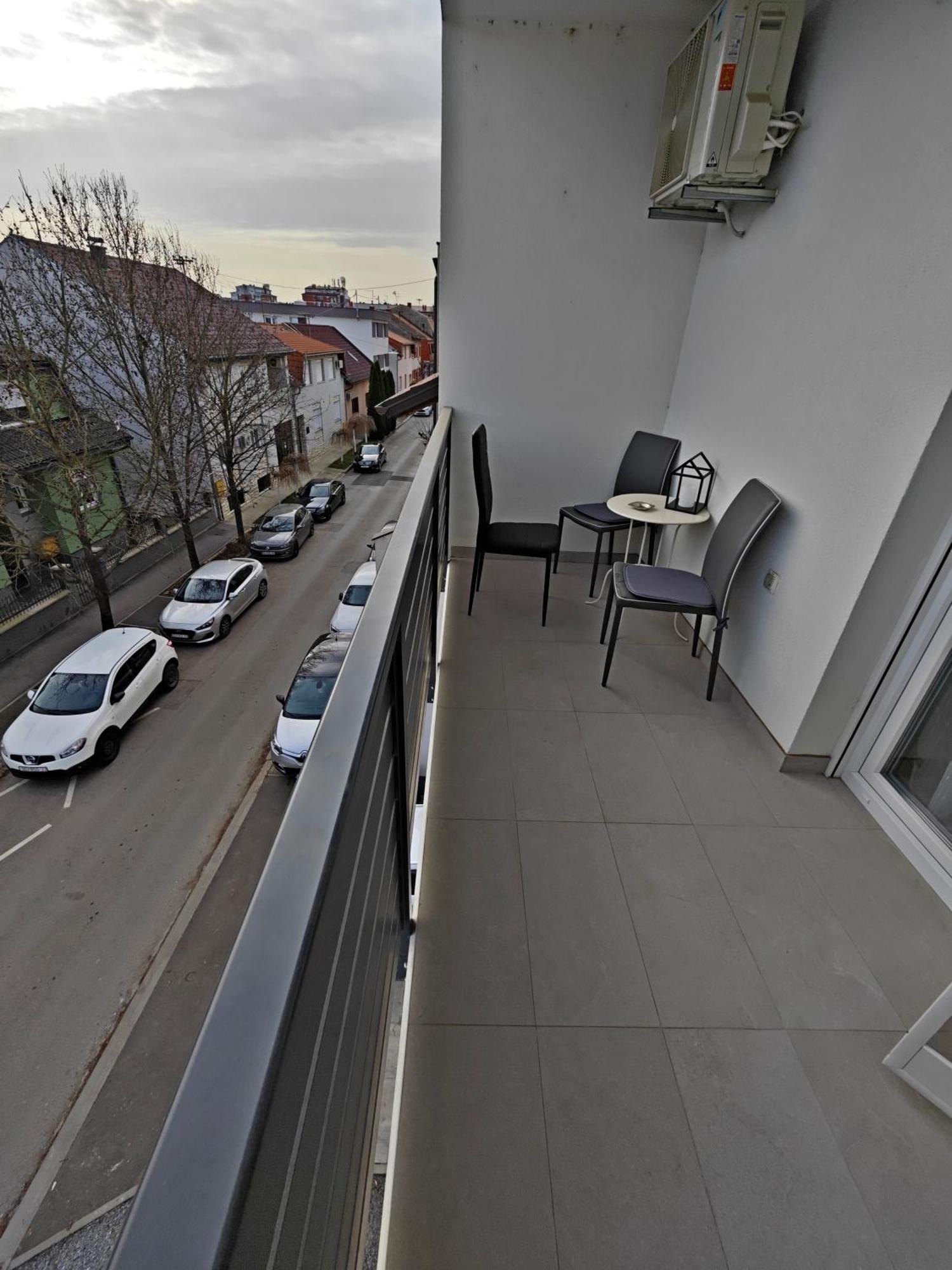 Apartamento Level Up -Self Check In Osijek Exterior foto