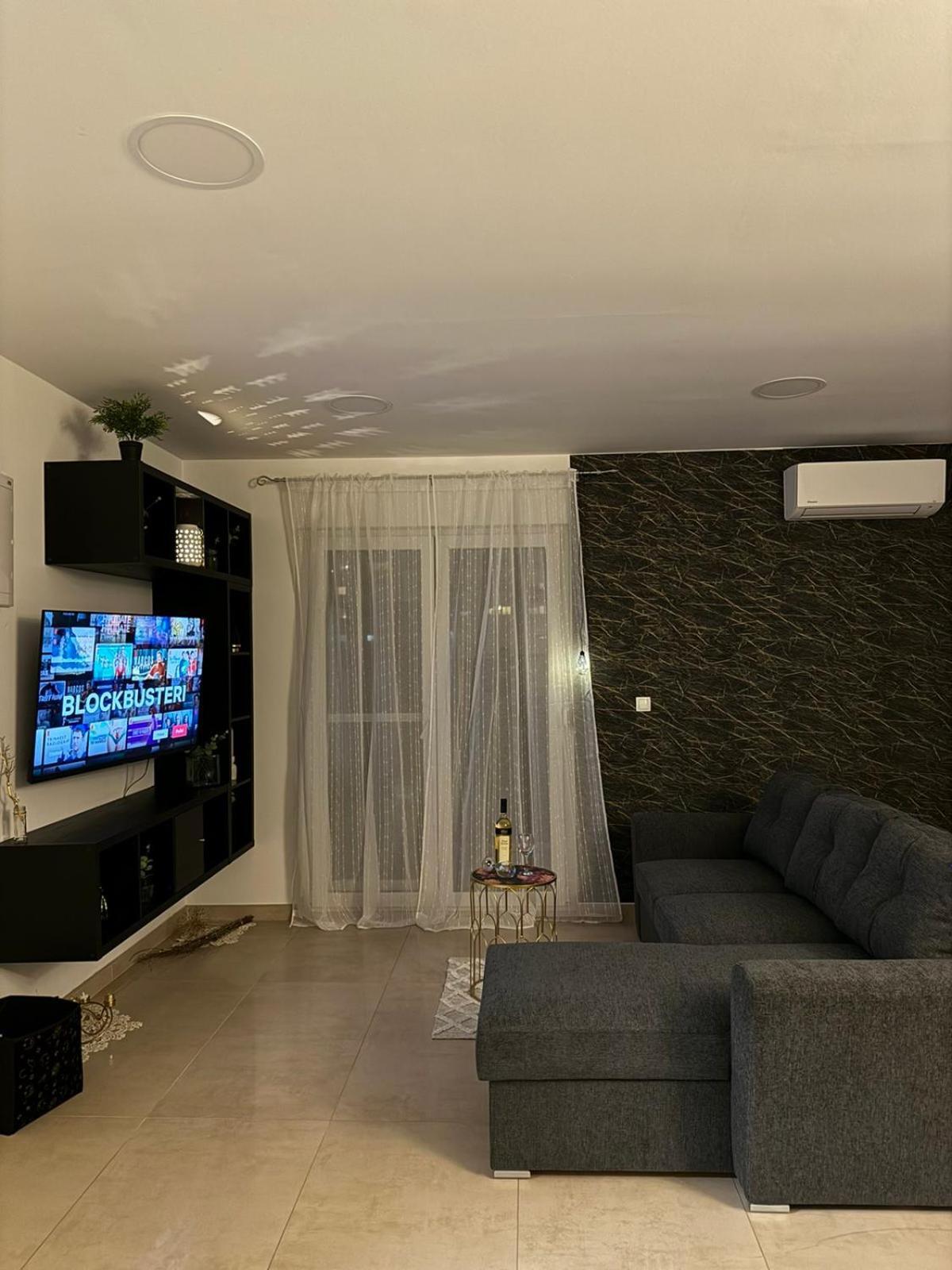 Apartamento Level Up -Self Check In Osijek Exterior foto
